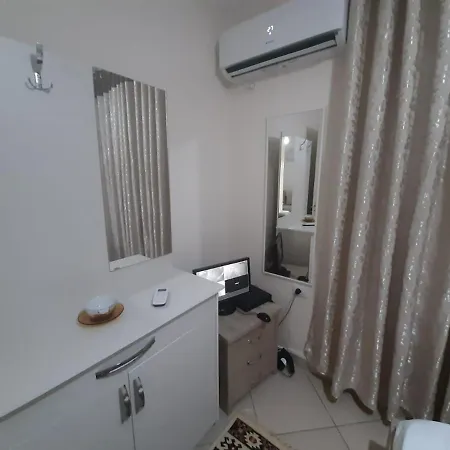 Taverna Laberia 2 Apartamento Gjirokastër