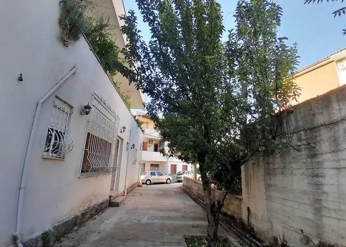 Appartamento Taverna Laberia 2 *