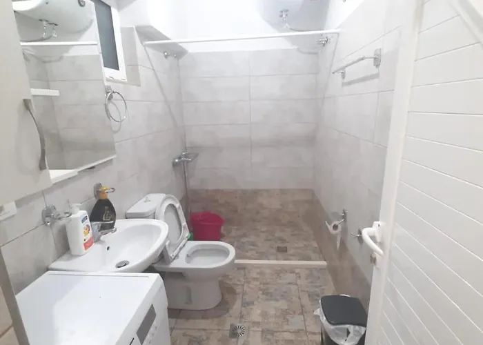 Taverna Laberia 2 Lejlighed Gjirokastër